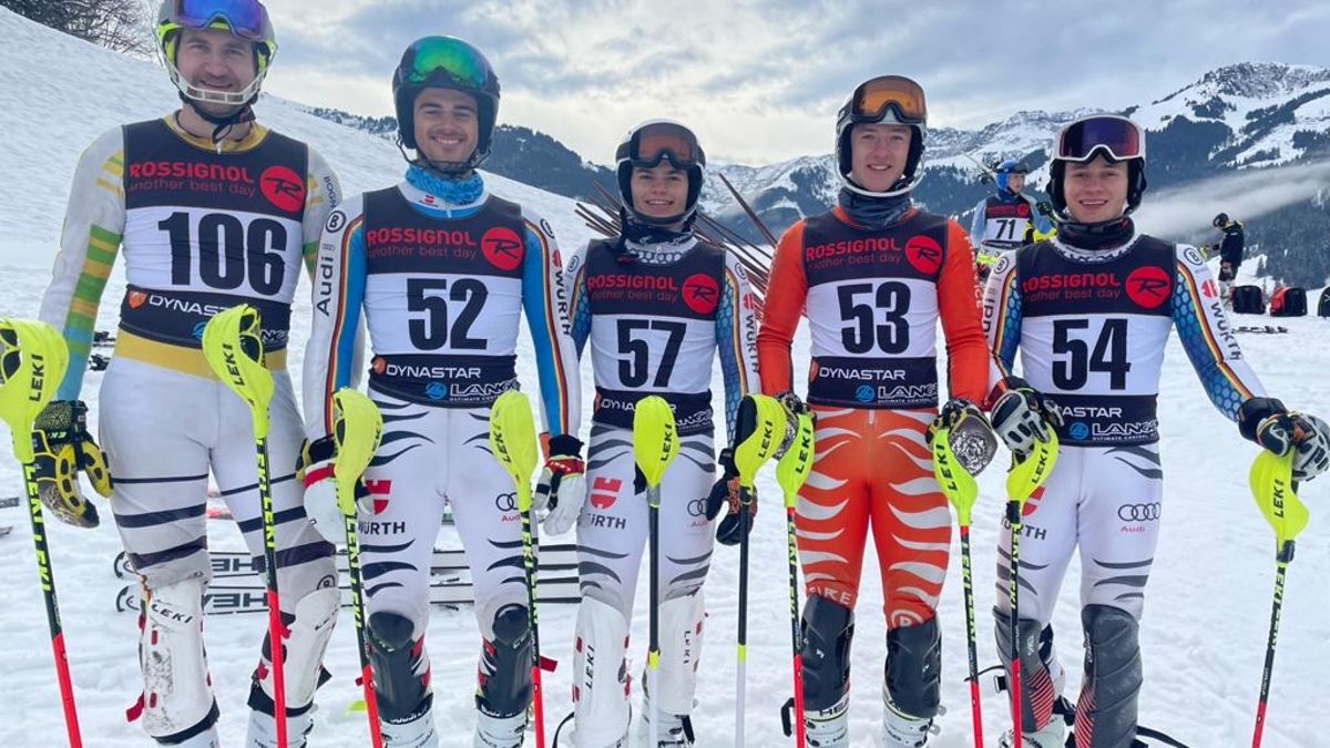 Fünf Mitglieder mit Freuden im Startbereich